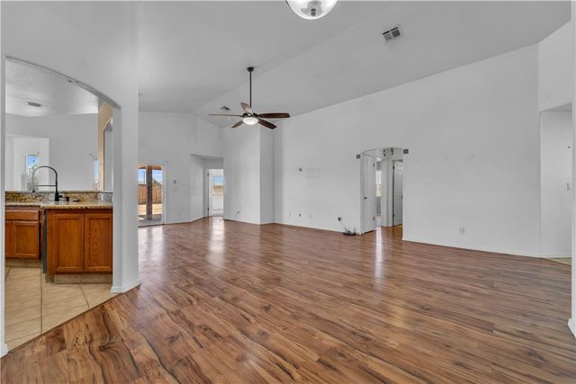 21741 Ives Court, California City, CA 93505