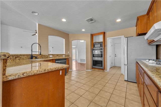 21741 Ives Court, California City, CA 93505