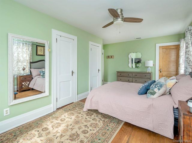 7 Cherry Street, Glen Head, NY 11545