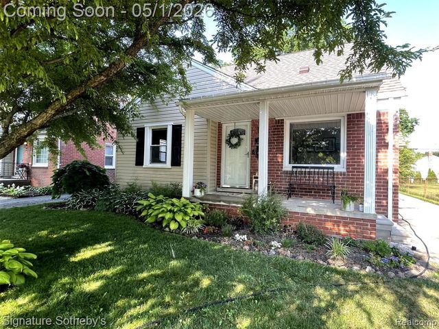 3210 N Altadena Avenue, Royal Oak, MI 48073