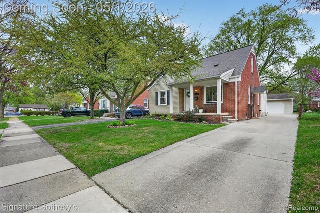 3210 N Altadena Avenue, Royal Oak, MI 48073