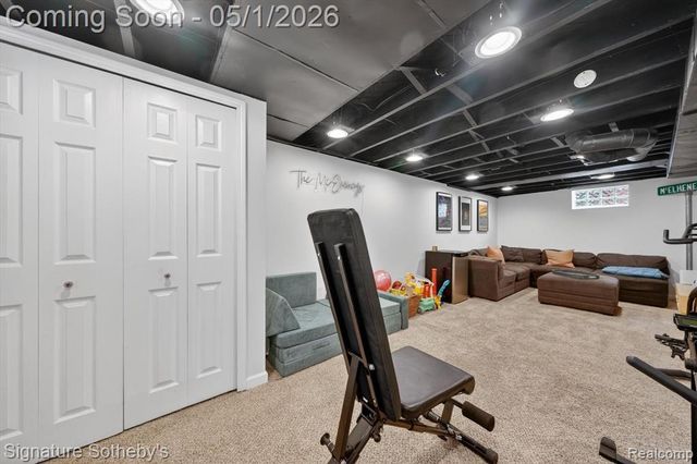 3210 N Altadena Avenue, Royal Oak, MI 48073