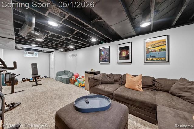 3210 N Altadena Avenue, Royal Oak, MI 48073