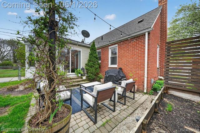 3210 N Altadena Avenue, Royal Oak, MI 48073