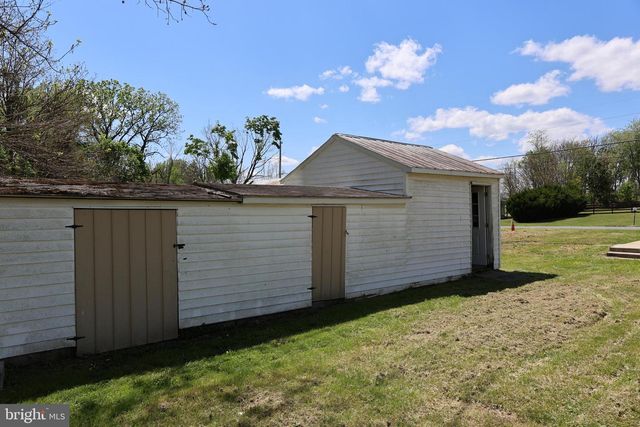 6213 APPLETOWN RD, Boonsboro, MD 21713