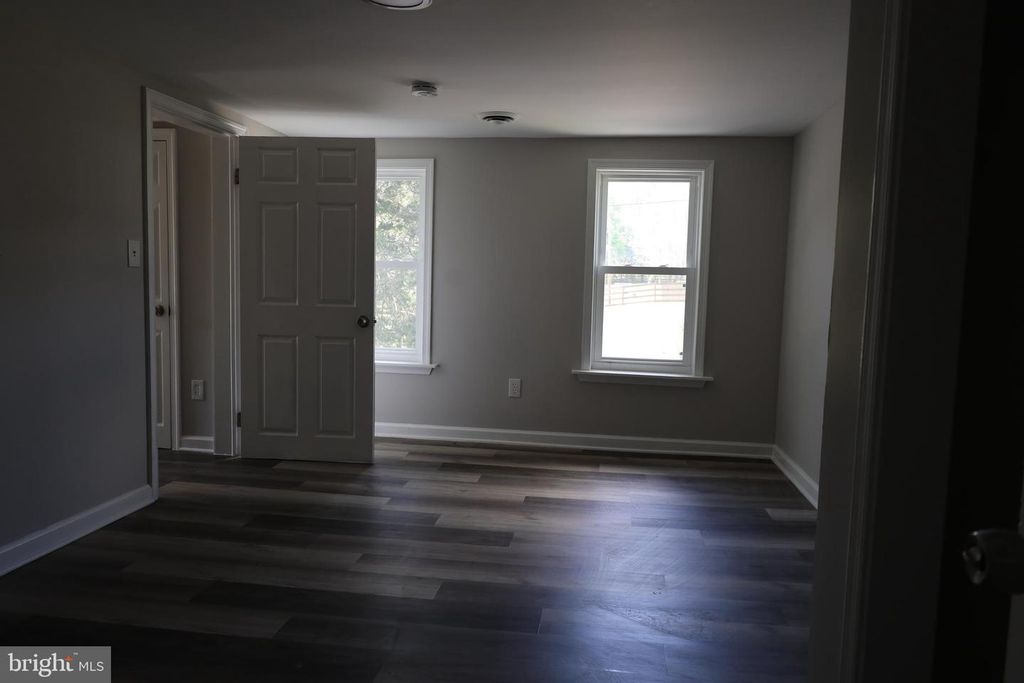 Image 11 of property listing at 6213 APPLETOWN RD, Boonsboro, MD 21713