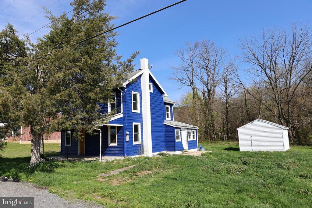 Image 2 of property listing at 6213 APPLETOWN RD, Boonsboro, MD 21713