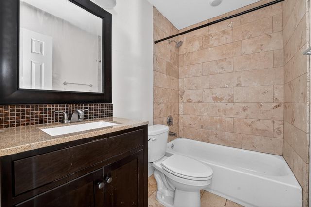 909 Reinli ST 240, Austin, TX 78751