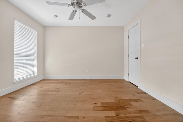 909 Reinli ST 240, Austin, TX 78751