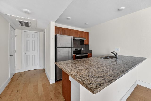 909 Reinli ST 240, Austin, TX 78751