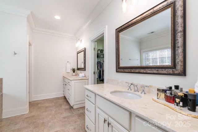 6411 Aldworth Lane, Charlotte, NC 28226