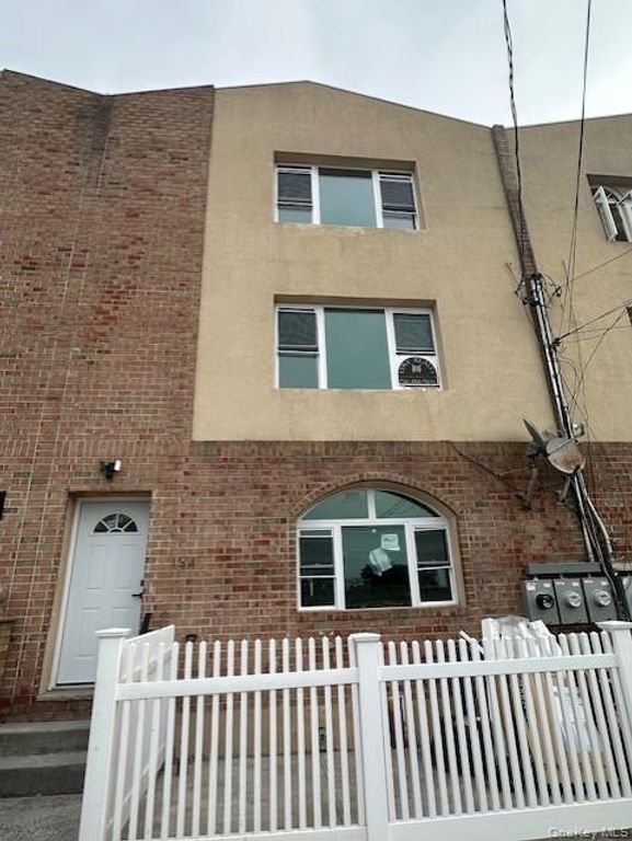 134 Beach 27th Street, Far Rockaway, NY 11691
