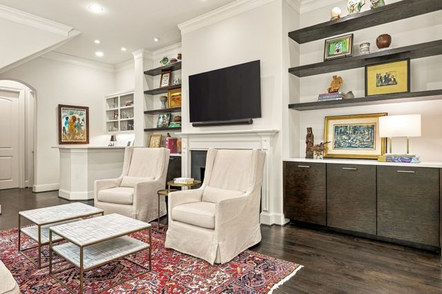3710 Fairfax Avenue, Dallas, TX 75209