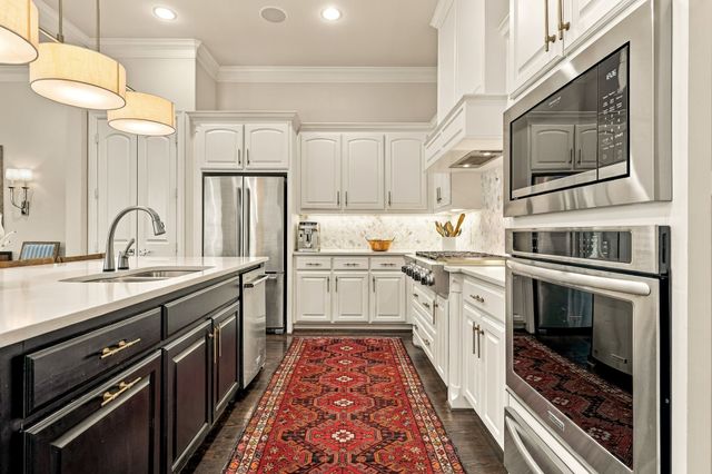 3710 Fairfax Avenue, Dallas, TX 75209