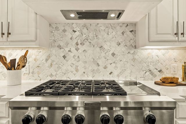 3710 Fairfax Avenue, Dallas, TX 75209