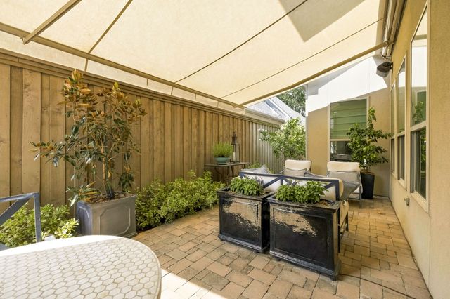 3710 Fairfax Avenue, Dallas, TX 75209