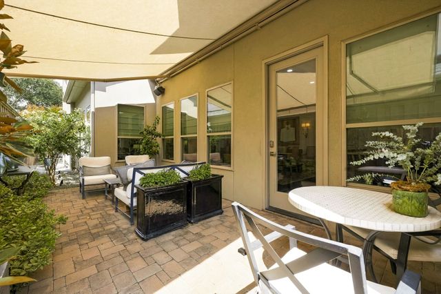 3710 Fairfax Avenue, Dallas, TX 75209