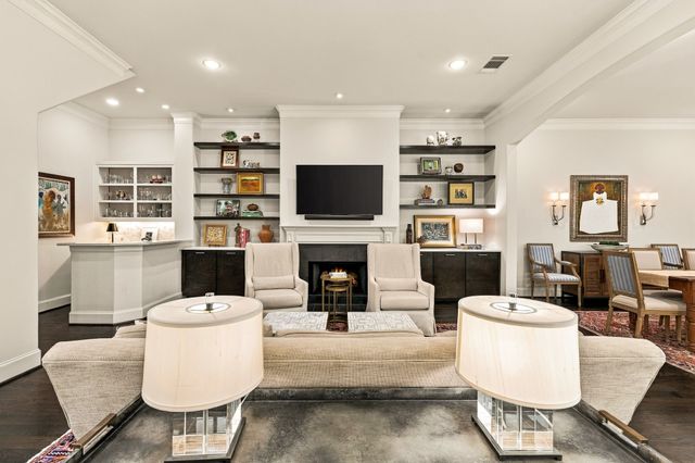 3710 Fairfax Avenue, Dallas, TX 75209