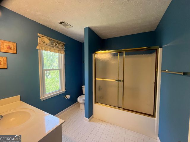 930 Cedar Bluff Trail SW, Lilburn, GA 30047