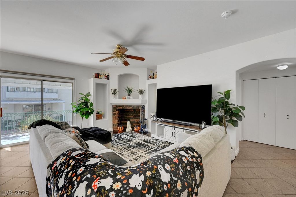 6201 East Lake Mead Boulevard 168, Las Vegas, NV 89156 — photo 4