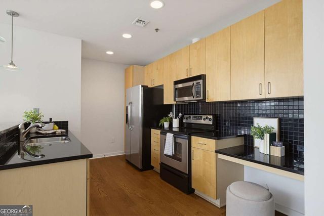 943 Peachtree Street NE 1218, Atlanta, GA 30309