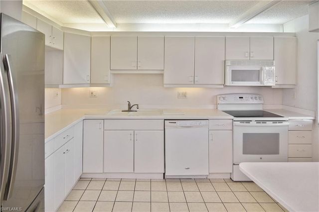 200 Periwinkle WAY 225, Sanibel, FL 33957