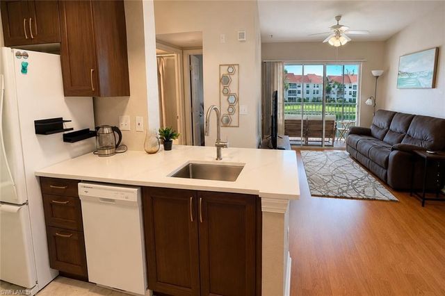 4620 Saint Croix LN 935, Naples, FL 34109