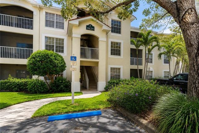 4620 Saint Croix LN 935, Naples, FL 34109
