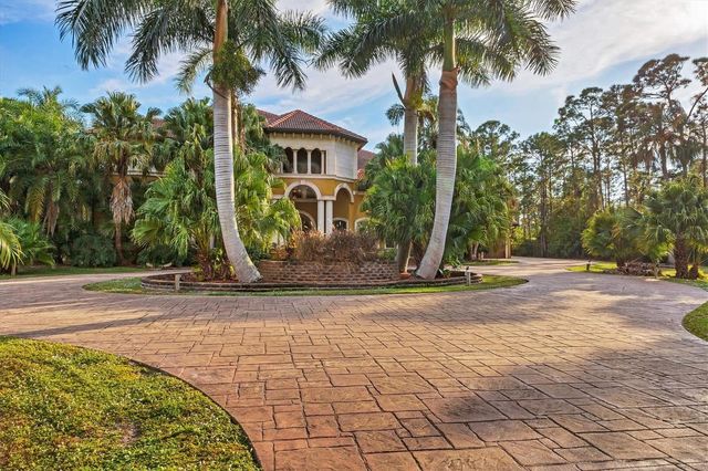 3657 TROPICAIRE BOULEVARD, North Port, FL 34286