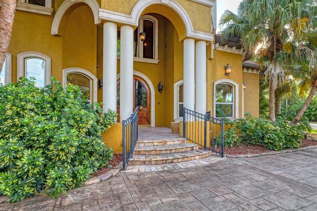 3657 TROPICAIRE BOULEVARD, North Port, FL 34286