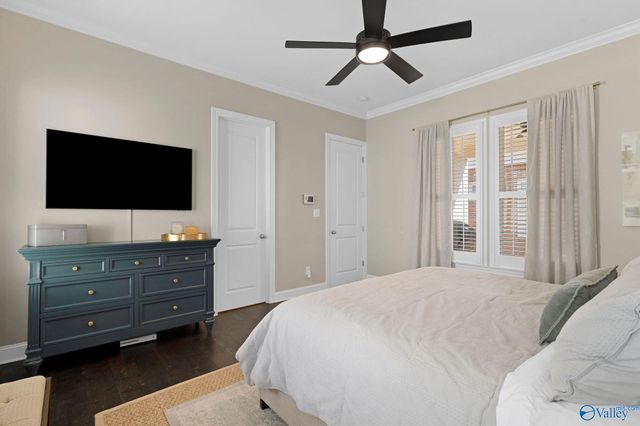 77 Hillcrest Avenue, Huntsville, AL 35806