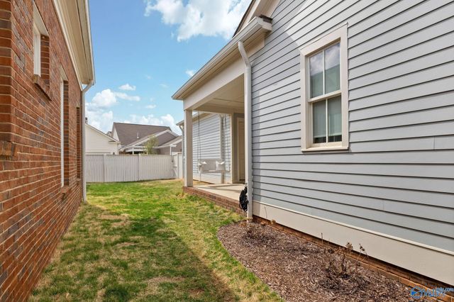 77 Hillcrest Avenue, Huntsville, AL 35806