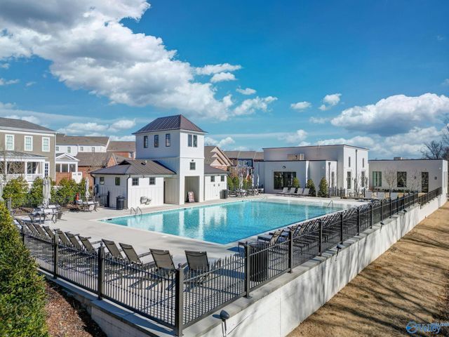 77 Hillcrest Avenue, Huntsville, AL 35806