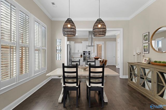 77 Hillcrest Avenue, Huntsville, AL 35806