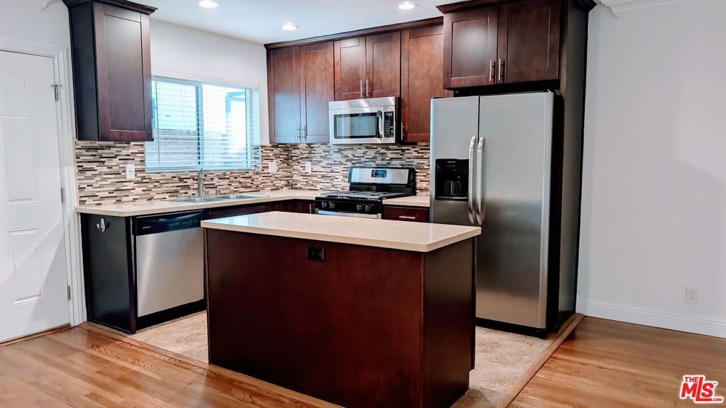 1728 S Robertson Boulevard 2, Los Angeles, CA 90035