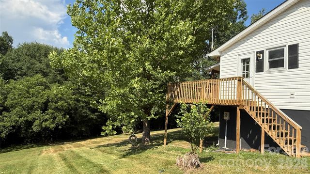 210 Bleynat Street NE, Valdese, NC 28690