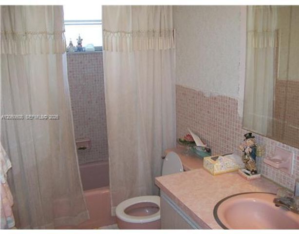 165 NE 203rd Ter 26, Miami Gardens, FL 33179