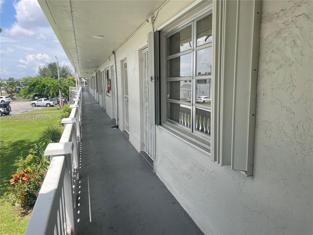165 NE 203rd Ter 26, Miami Gardens, FL 33179