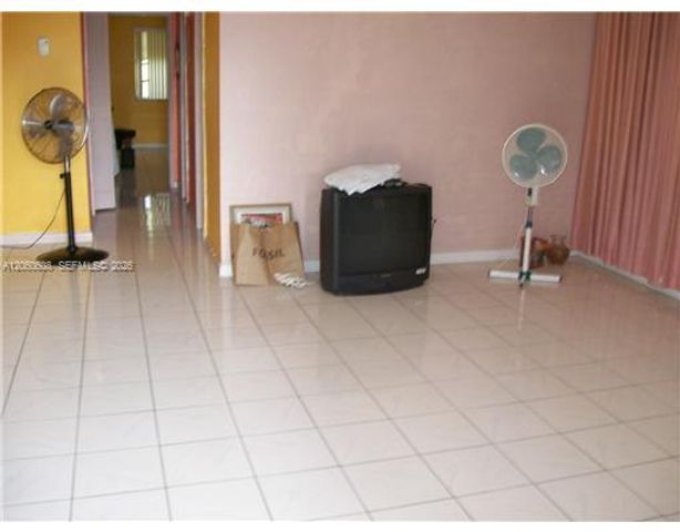 165 NE 203rd Ter 26, Miami Gardens, FL 33179