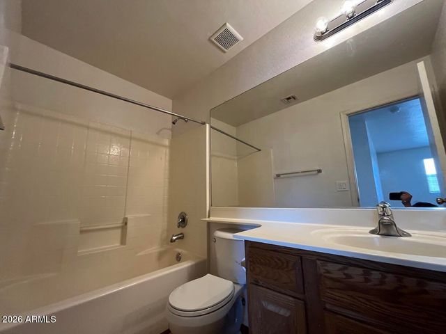 2046 S 171ST Drive, Goodyear, AZ 85338