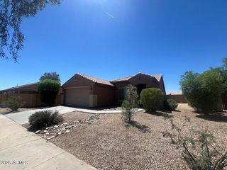 2046 S 171ST Drive, Goodyear, AZ 85338