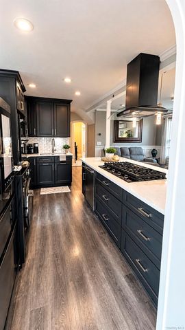 849 Second Avenue, Franklin Square, NY 11010