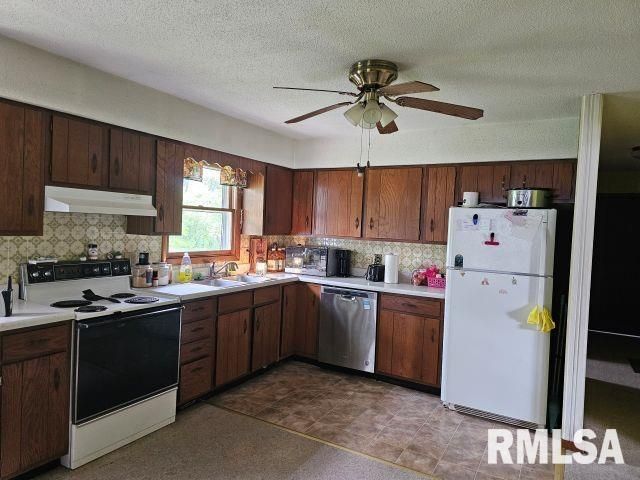 211 E LINCOLN Street, Galatia, IL 62935