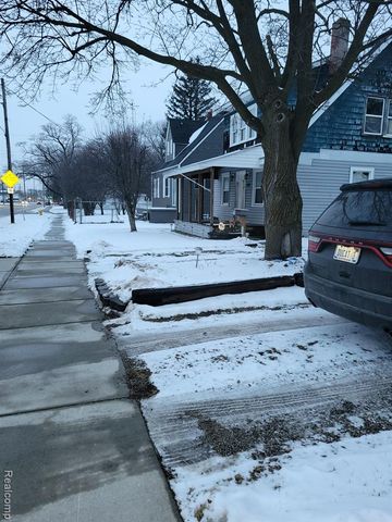 738 W Atherton Road, Flint, MI 48507
