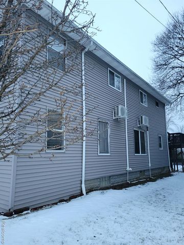 738 W Atherton Road, Flint, MI 48507