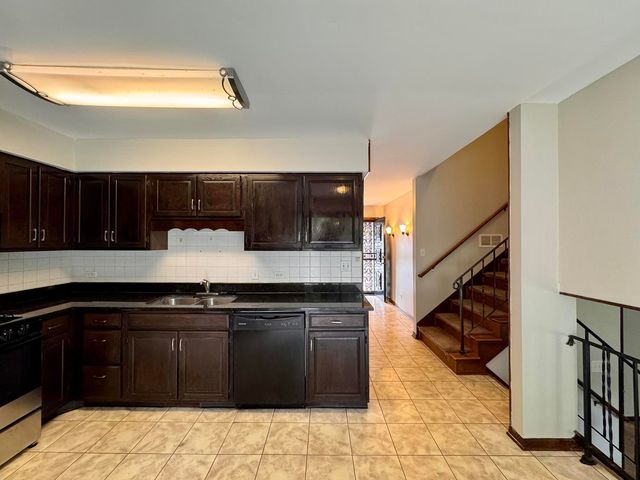 17945 Maple Street, Lansing, IL 60438