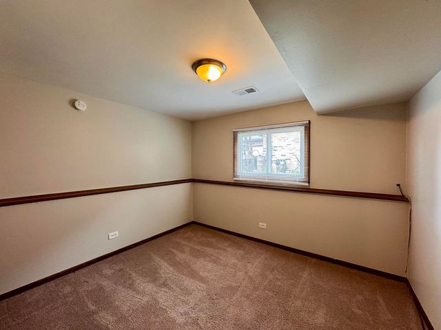 17945 Maple Street, Lansing, IL 60438