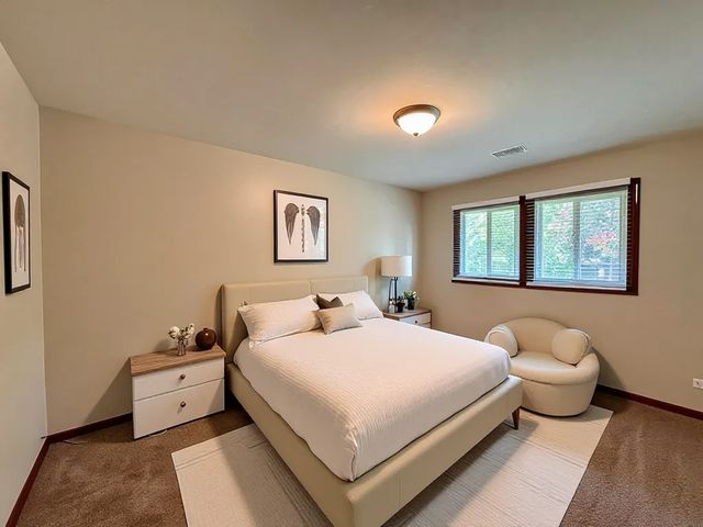 17945 Maple Street, Lansing, IL 60438