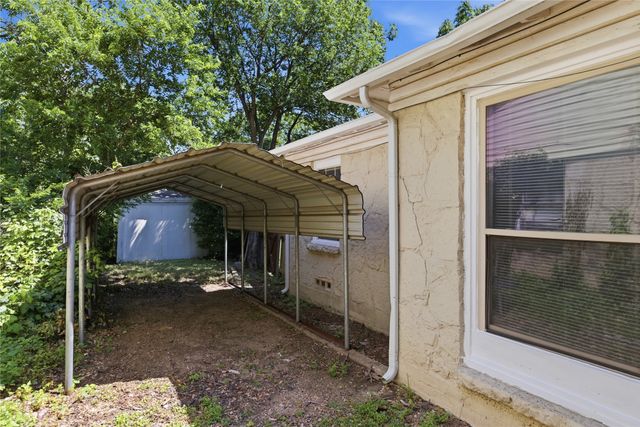 2211 Wilbur Street, Dallas, TX 75224