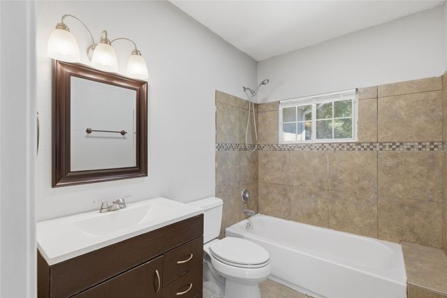 2211 Wilbur Street, Dallas, TX 75224